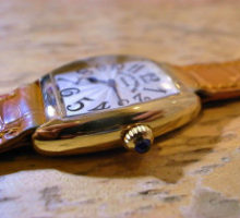 FRANCKMULLERトノー・カーベックスインターミディエ腕時計オーバーホール