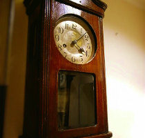 Kienzleキンツレ小型スリゲル掛時計修理